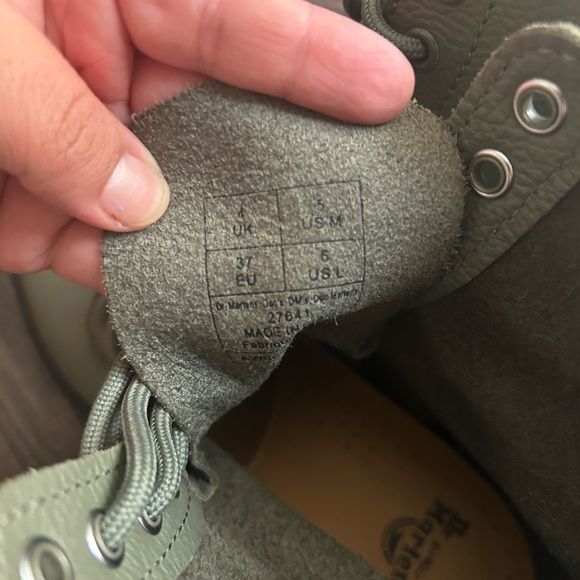 Dr Martens - Picture 5 of 8